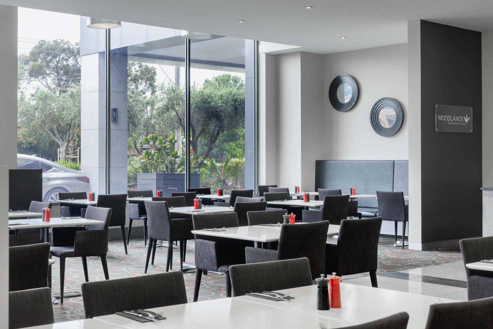 Mantra Melbourne Airport Hotel Kültér fotó